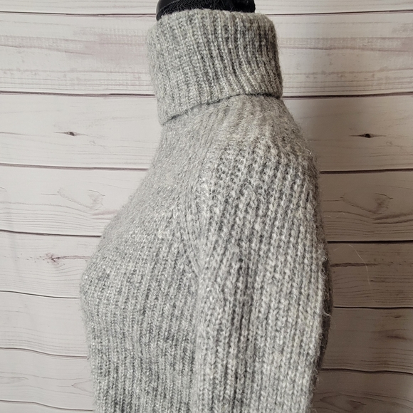 SOLD Nili Lotan alpaca wool turtleneck sweater xs - Picture 3 of 4